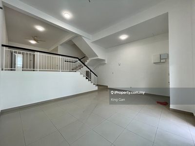 Super Nice Condition3 Storey Terrace For Sale @ The Peak Bukit Prima