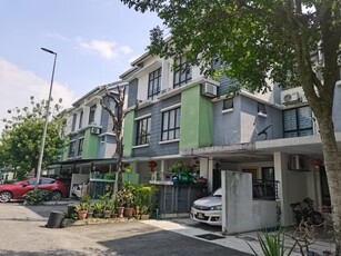 Park Villa Townhouse @ Bukit Puchong for Rent