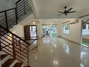Taman Sering Ukay, Ampang, Selangor, 2.5 Storey Terrace, End Lot, Freehold, For Sale