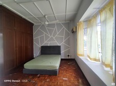 0% Deposit! Master Room at TTDI, KL private bathroom provide new queen bed ?