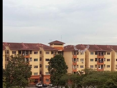 Below MV Murah Merak Apartment, Subang Bestari, Seksyen U5, Shah Alam