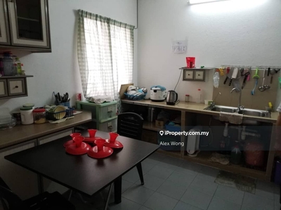Landed house at Farlim Penang with easy access to all amenities.
