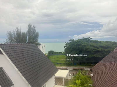 Seaview 3 Storeys Bungalow, near beach, Batu Ferringhi, Penang Island