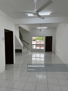 Semi Furnished, 2 Storey Link House @ Puchong for Rent