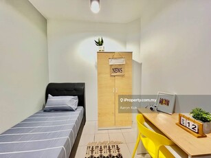 Hot unit near sunway velocity mall, sunway medical center, aeon, LRT