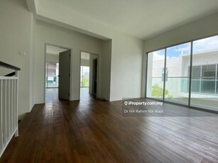 Terrace 2sty for Rent 5r4b 2,434 sqft Endlot at Casaview @ Cybersouth