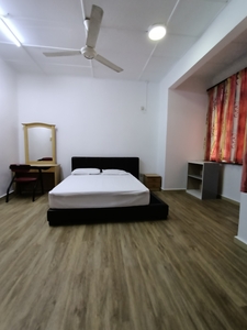 Taman Bukit Indah Female House Room for Rent