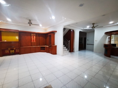 With Aircon / Water Heater / Kitchen Cabinet / Kitchen Extended