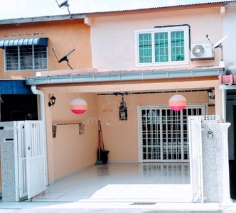 Fully Furnished D/Storey Terrace House 4R2B 2nd Miles PD Beach Road