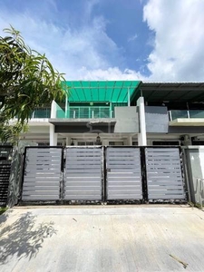 Renovated 2-Storey Terrace @ Hijayu 3D, Bandar Sri Sendayan, NS