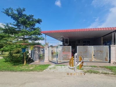 Teres Setingkat End Lot Tanah Luas di Taman Mahsuri Pdg Serai Kedah
