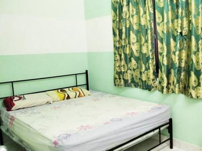 Zero deposit fully furnish middle room near sri petaling apu imu lrt