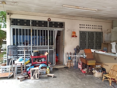 Corner lot unit at Kepong Baru for Sale