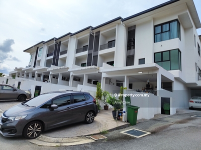 Ground floor gated & guarded townhouse at Wira Heights