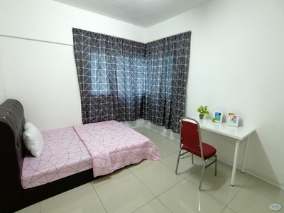 (include Utility, Chinese Only) MASTER ROOM AT BUKIT JALIL
