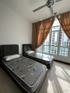 Middle Room at Scott Sentral, Brickfields [Walking Distance to KL Sentral, Nu Sentral, Monorail, LRT, MRT]