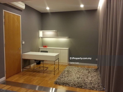Near to MRT station and it's pet friendly!!