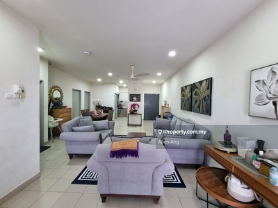 Partly Furnished, 3 Bedrooms, 2 Bathrooms