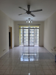 Renovated Condo for rent at Platinum Hill Pv 3, near LRT, university