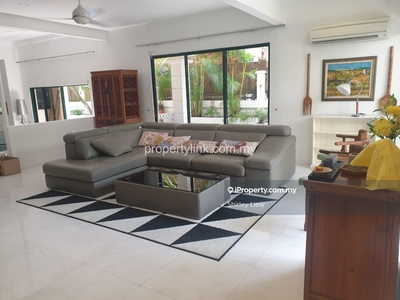 Semi-D house @ Tropicana Golf & Country Resort for Sale