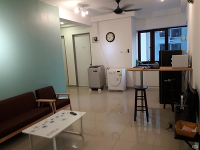 Single Room at Rafflesia Sentul Condominium, Nearby LRT Sentul Timur (Female only)