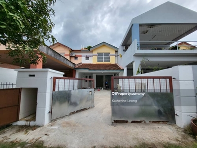 Double Storey Taman Desa Mas Bandar Country Home Rawang For Rent