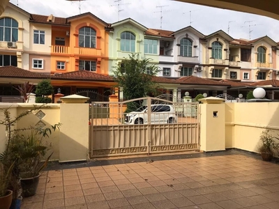 FOR SALE: 3-Storey Home in Bandar Putra Kulai