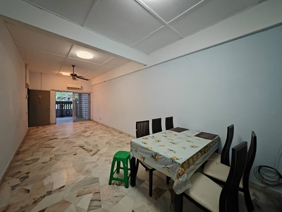 Jalan Meranti, Taman Sri Pulai / Single Storey / Partial Renovation / 3 Bedroom