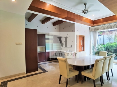 2 storey high ceiling link bungalow