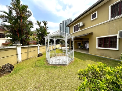 2 storey terrace (end lot with huge side land)