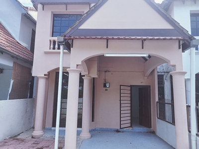 HOT DEAL! Double Storey Terrace House Seksyen 4 Bandar Baru Bangi for Rent!