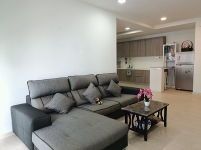Lakefront Residence Fully Furnished for rent