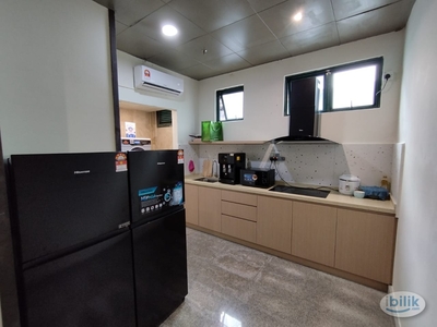 Near ‍♂️ LRT Imbi Station Big Room For Rent at Bukit Bintang
