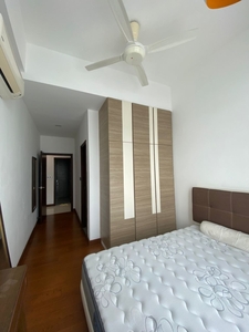 Paragon Residence Fully Furnished Renovated 3rooms for Rent