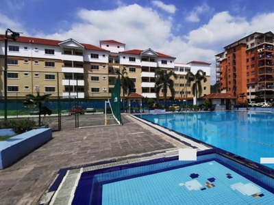 Rumah Penthouse (Duplex Apartment) di Golden Villa Klang