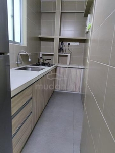 Suria Vista Apartment Fully Renovated Partially Furnished 1-FixCarpark