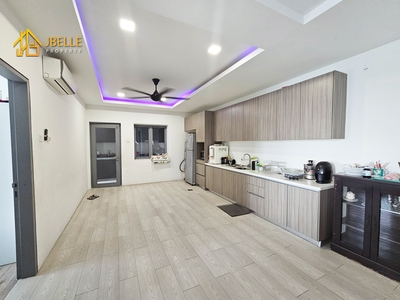 [WET-DRY KITCHEN + WITH SECURITY] Lakefront Residence, Cyberjaya