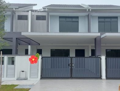 Rimbun Impian S2 Height seremban 2storey terrace house for rent