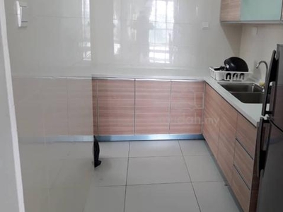 【 Fully Furnish 】 3R2B Sentral Residence Kitchen Cabinet WM Near MRT
