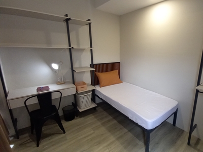 ✨ New Female Room ✨ to rent at USJ 21, Subang Jaya 270 m walking distance to Main Place Mall and 700 m walking to LRT USJ 21 Station