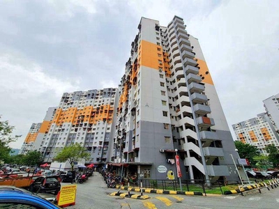 Sri penara Apartment 650sf permaisuri Lrt 3r2b Partly furnish FOR RENT