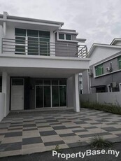 Double Storey End Lot House For Sale