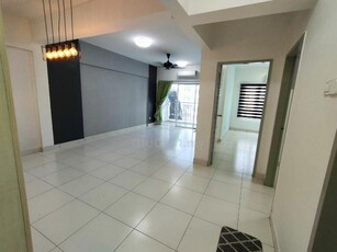 Nice Renovated Partial Furnished 3r2b Casa Tropika Puchong for Rent