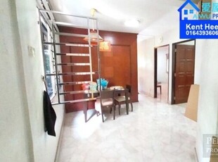 Taman Kampar, Jelutong, (2 min to Han Chiang College) For Rent