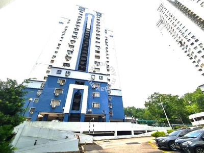 Limited !!! Mid Floor Newly painted Pandan Height Condominium 1