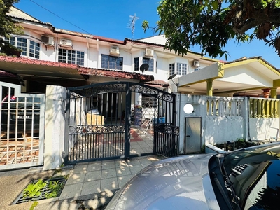 Facing Open Extended Double Storey Terrace House at USJ 3 Subang Jaya For Sale