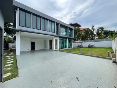 Modern design bungalow with pool. Non bumi lot. Titiwangsa.