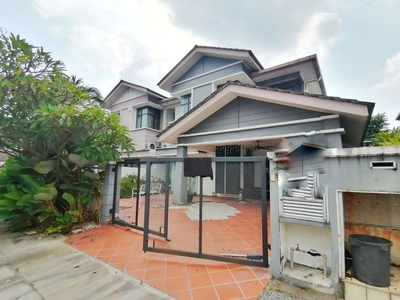 RENOVATED Double Storey Semi D House at Taman Villa Putra Sungai Buloh For Sale