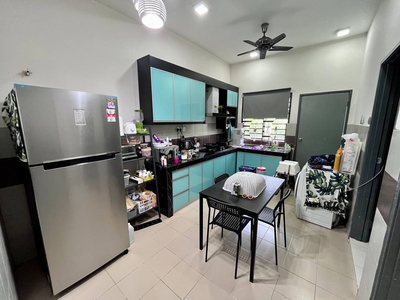Single Storey Terrace Intermediate, Jalan Tanjung Medan 30 Seksyen 30 Shah Alam For Sale