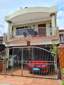 Strategic Location Ready Move in Condition Double Storey House at Puchong Perdana for Sale